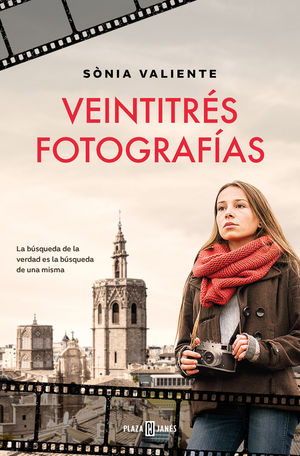 VEINTITRÉS FOTOGRAFÍAS