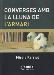 CONVERSES AMB LA LLUNA DE L'ARMARI