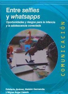 ENTRE SELFIES Y WHATSAPPS